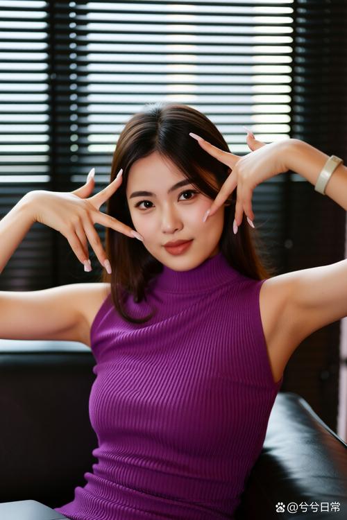 美女老师被的相关介绍