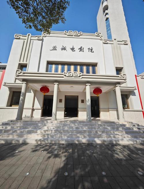 欧美熟妇性乱的相关介绍