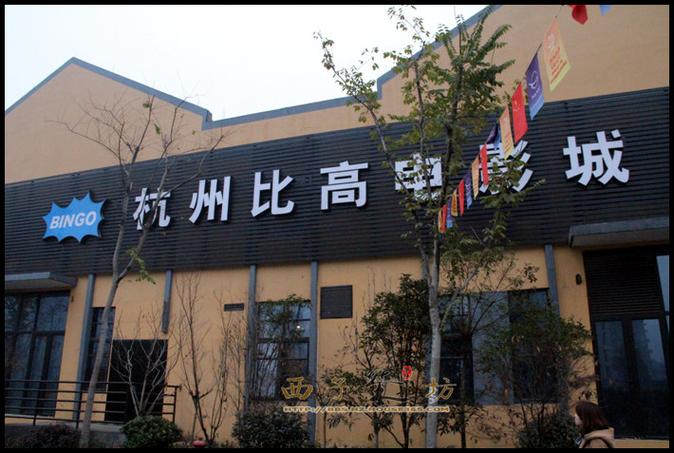一边摸上面一边摸下的相关介绍