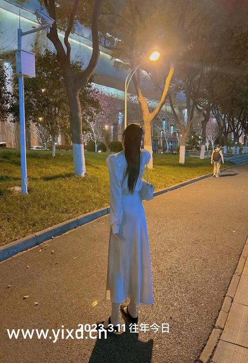 人妻少妇丰满的相关介绍