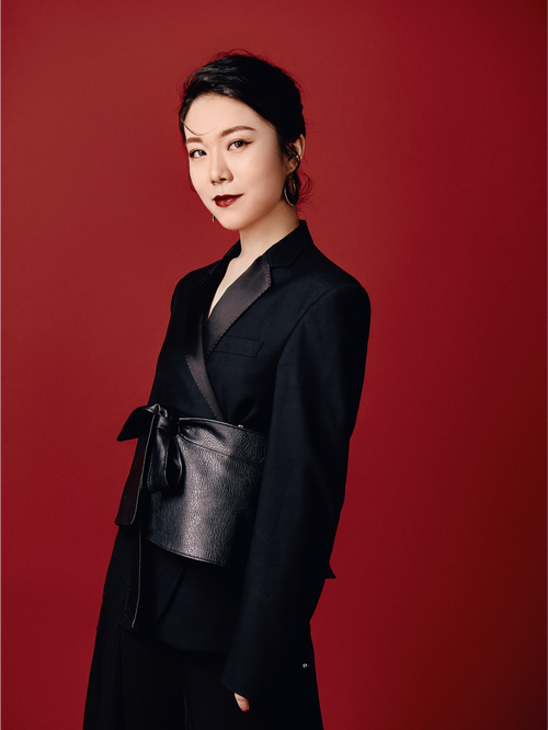 黑人与中国少妇av的相关介绍