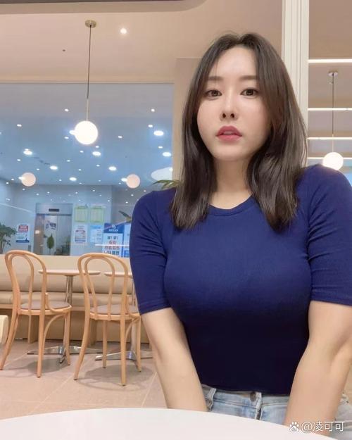 女生下体有黄黄的分泌物的相关介绍