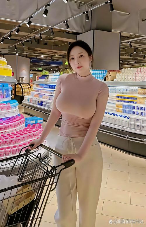 永远有18岁的姑娘的相关介绍