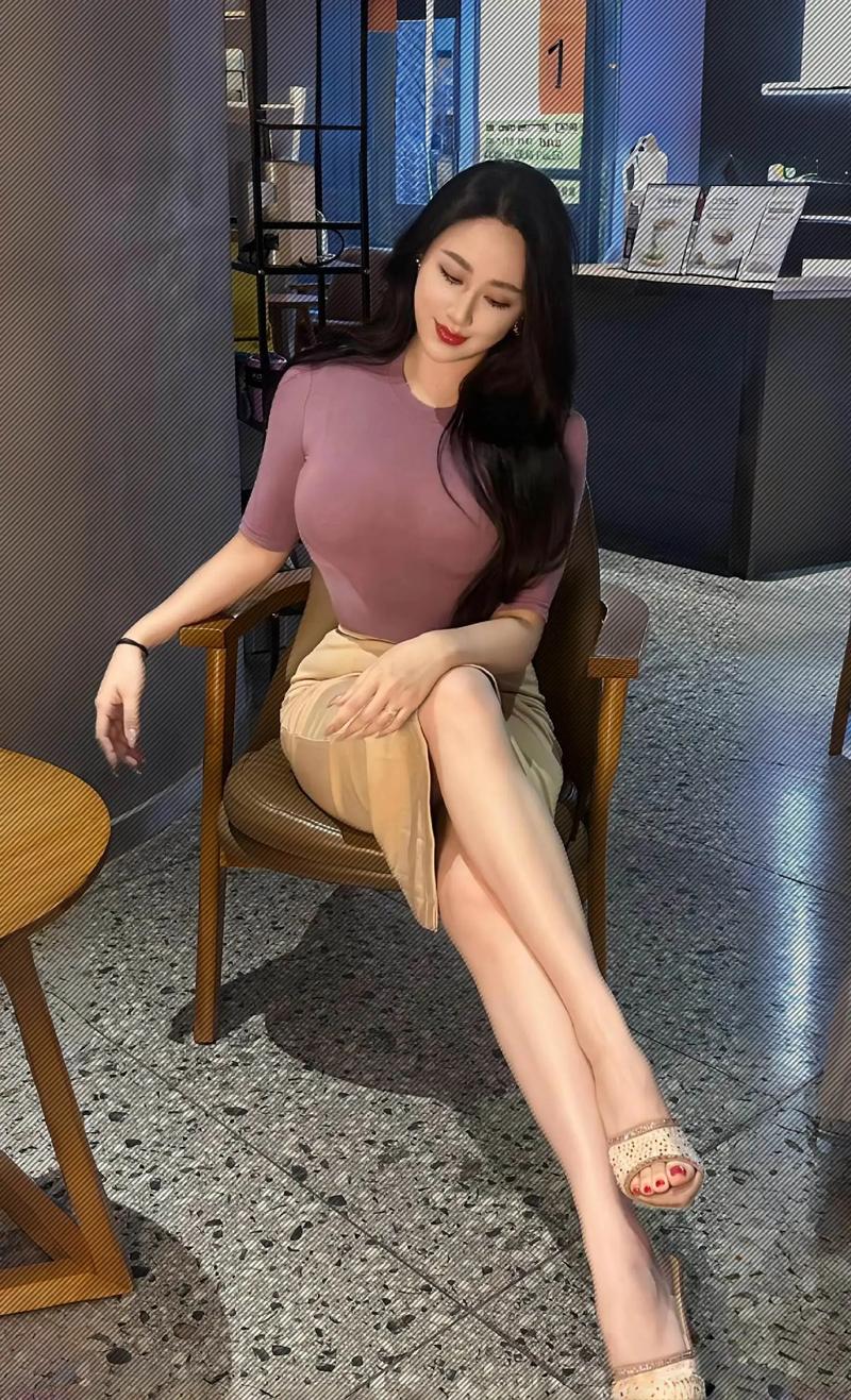 亚洲二区人妻少妇的相关介绍