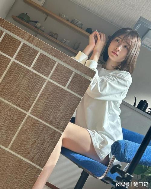 2828影院tv版的相关介绍