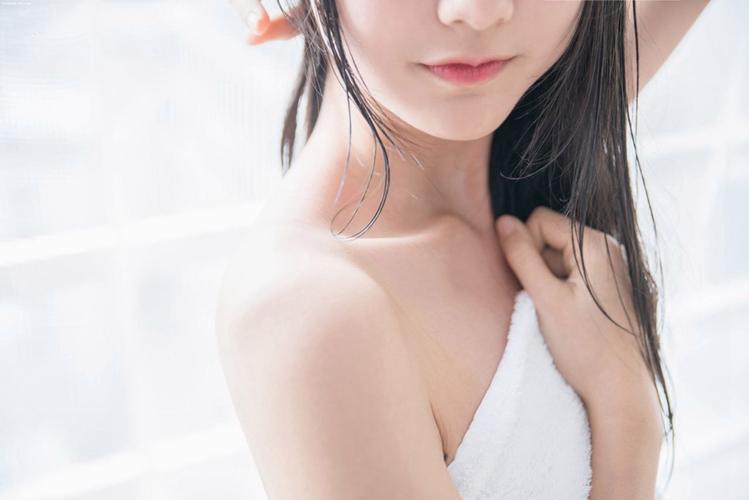 少妇av综合网站的相关介绍