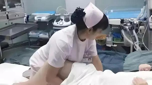 日本妇女精油按摩的相关介绍