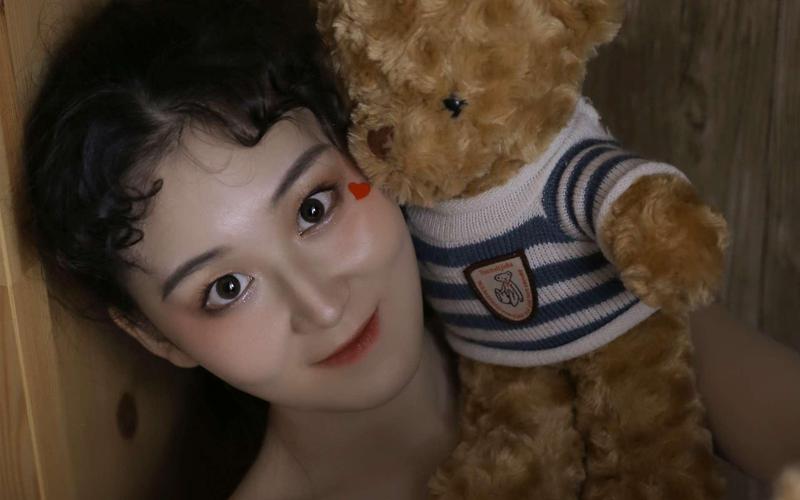 动漫操人的的相关介绍