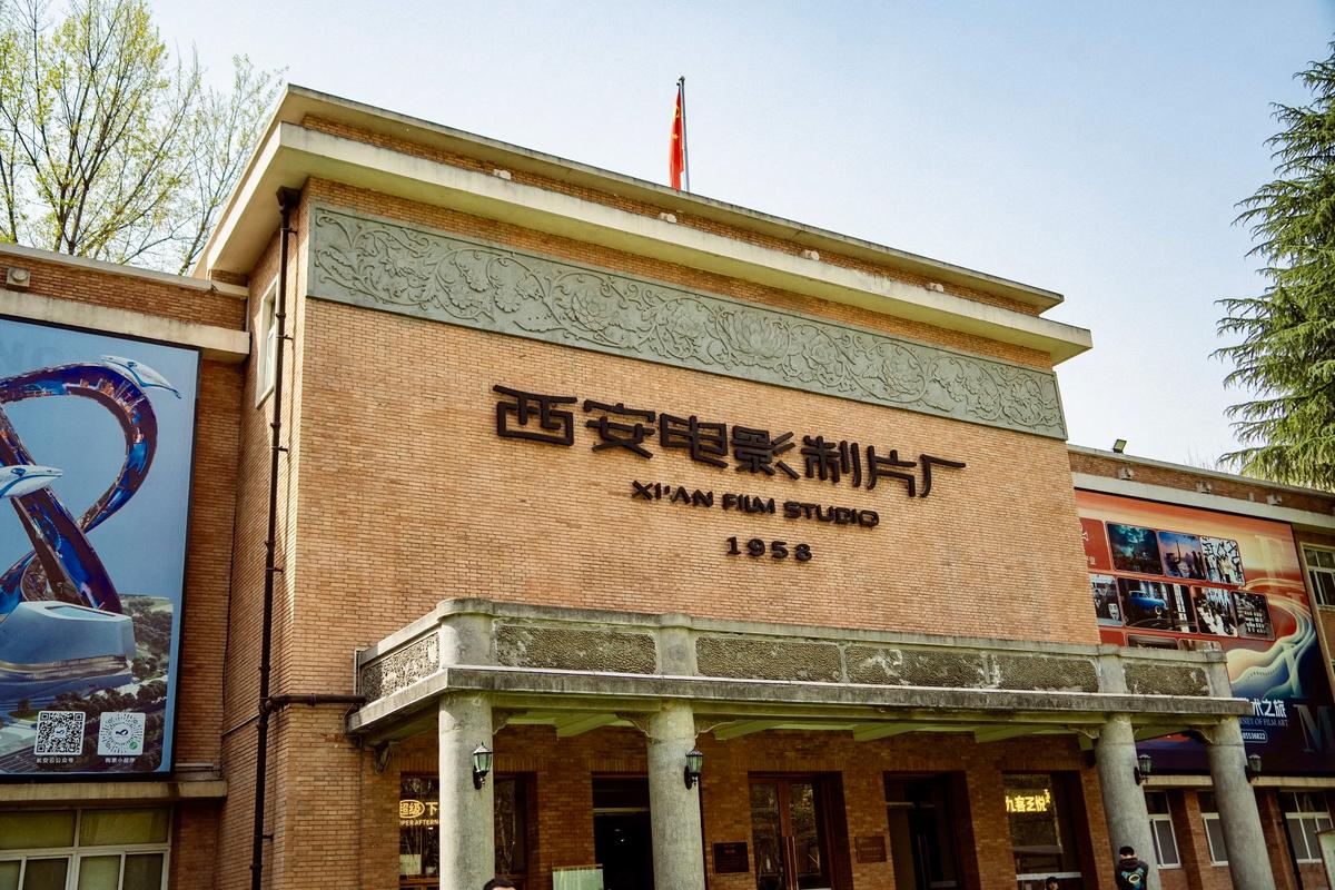 美女黄色黄色录像黄色录像黄色录像黄色录像的相关介绍