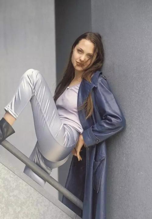 少妇熟女狠狠的相关介绍