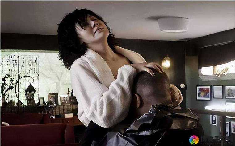 美女老师被男人操的相关介绍
