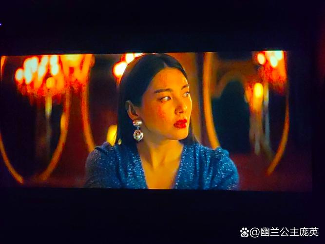 大乳女老板的相关介绍