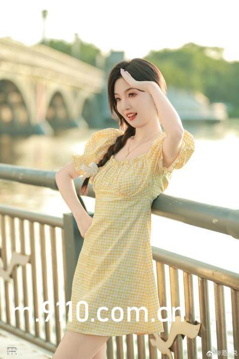玷污女秘书的相关介绍