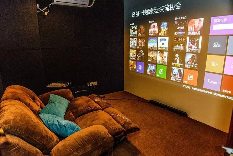 和黑丝老师啪啪啪的相关介绍