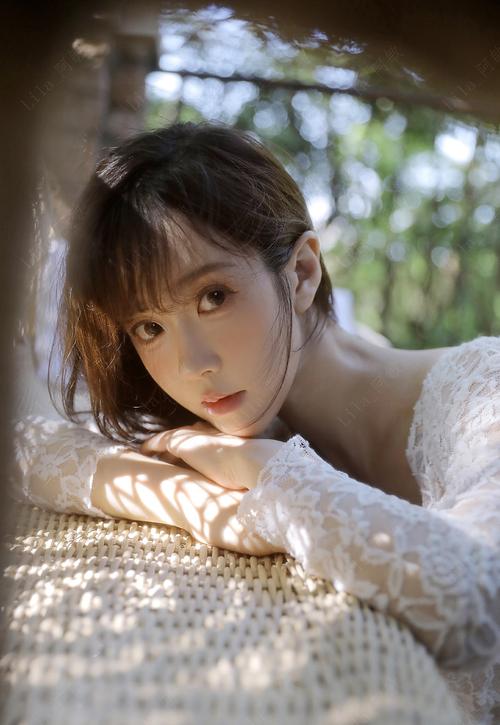 蜜臀av少妇的相关介绍