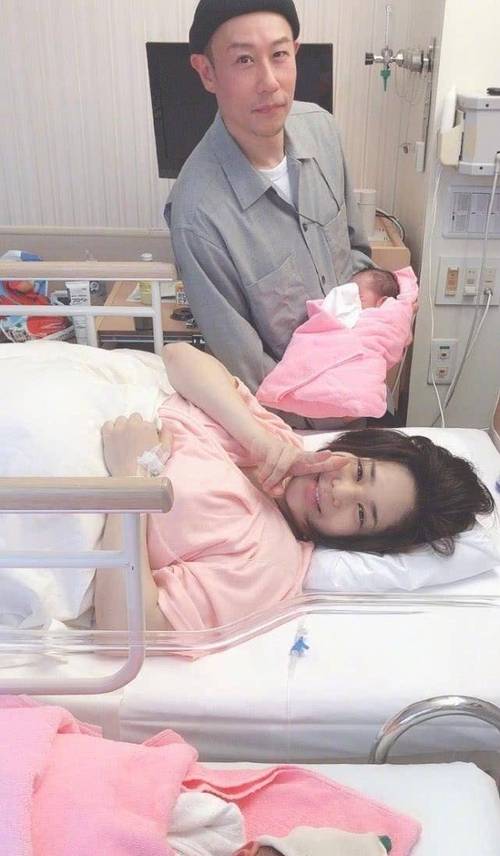 根据您的要求，生成SEO标题如下：

**少妇熟女综合一区精品推荐：风韵熟女高清写真与情感故事合集**