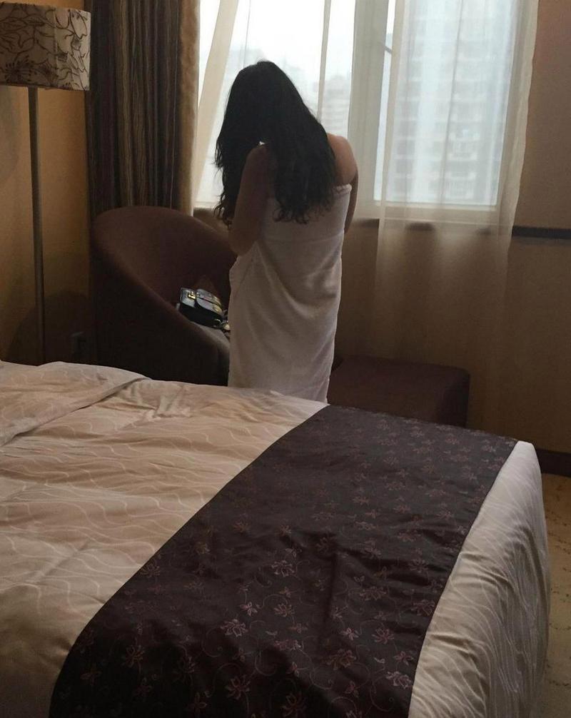 亚洲男人的天堂va久久的相关介绍
